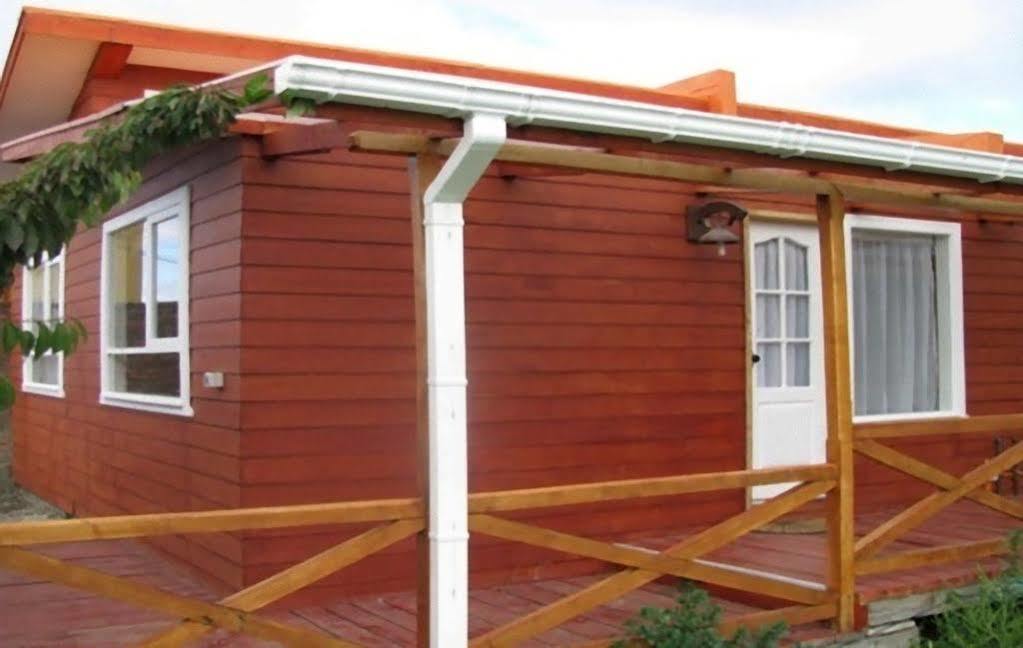 Hostal Y Cabanas Ainil 푼타아레나스 외부 사진