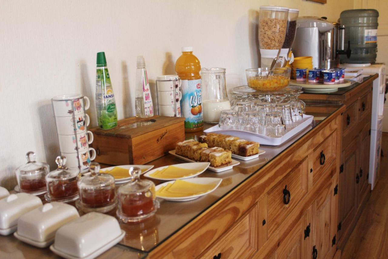 Hostal Y Cabanas Ainil 푼타아레나스 외부 사진