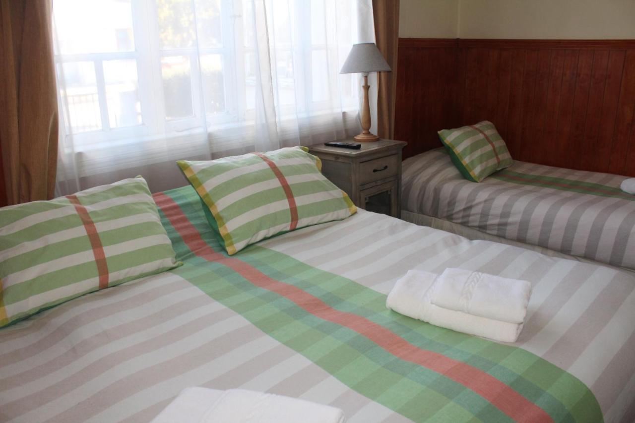 Hostal Y Cabanas Ainil 푼타아레나스 외부 사진