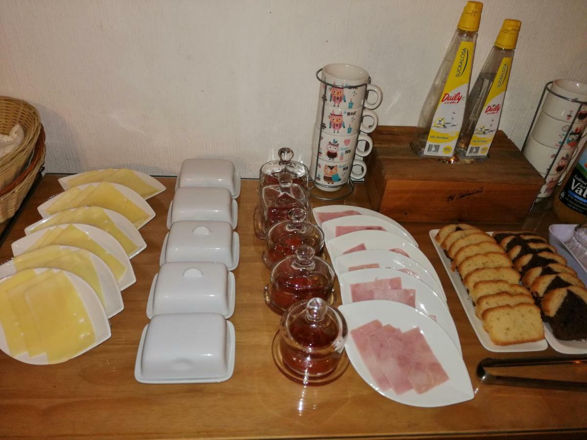 Hostal Y Cabanas Ainil 푼타아레나스 외부 사진